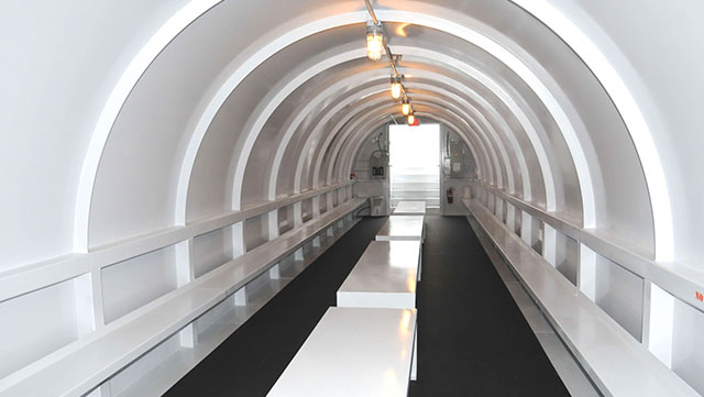 Commercial shelter